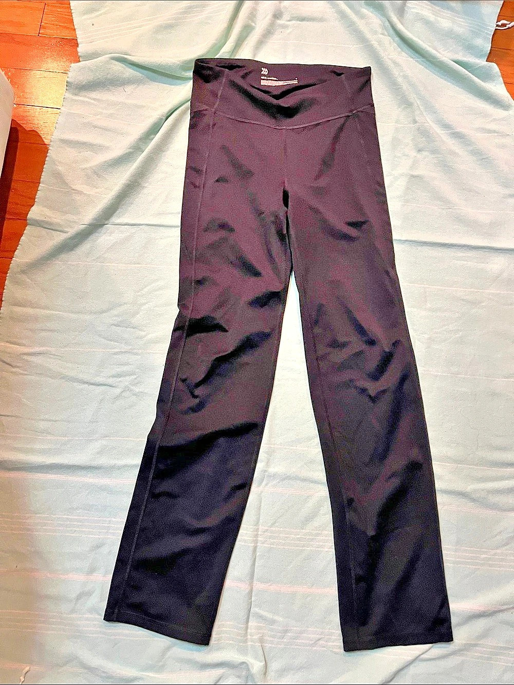 all in motion Women'Small Everyday Soft Ultra High-Rise Flare Leggings Black